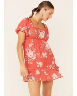 Western Cowboy 28 A Collective Story Women's Coral Floral Peasant Tiered Dress
